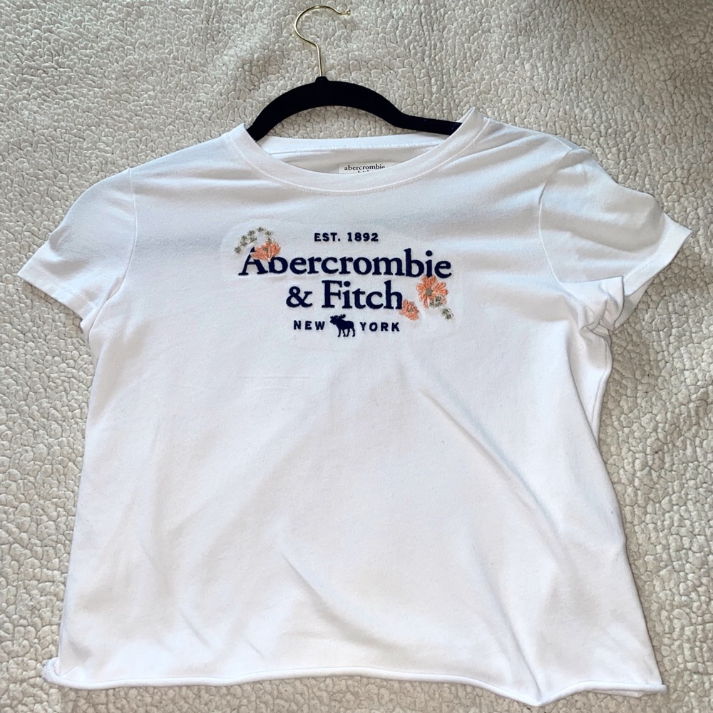 Abercrombie Kids 9/10 Cropped Icon T-Shirt